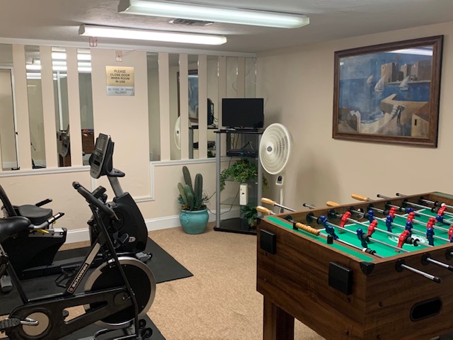 game room/weight room